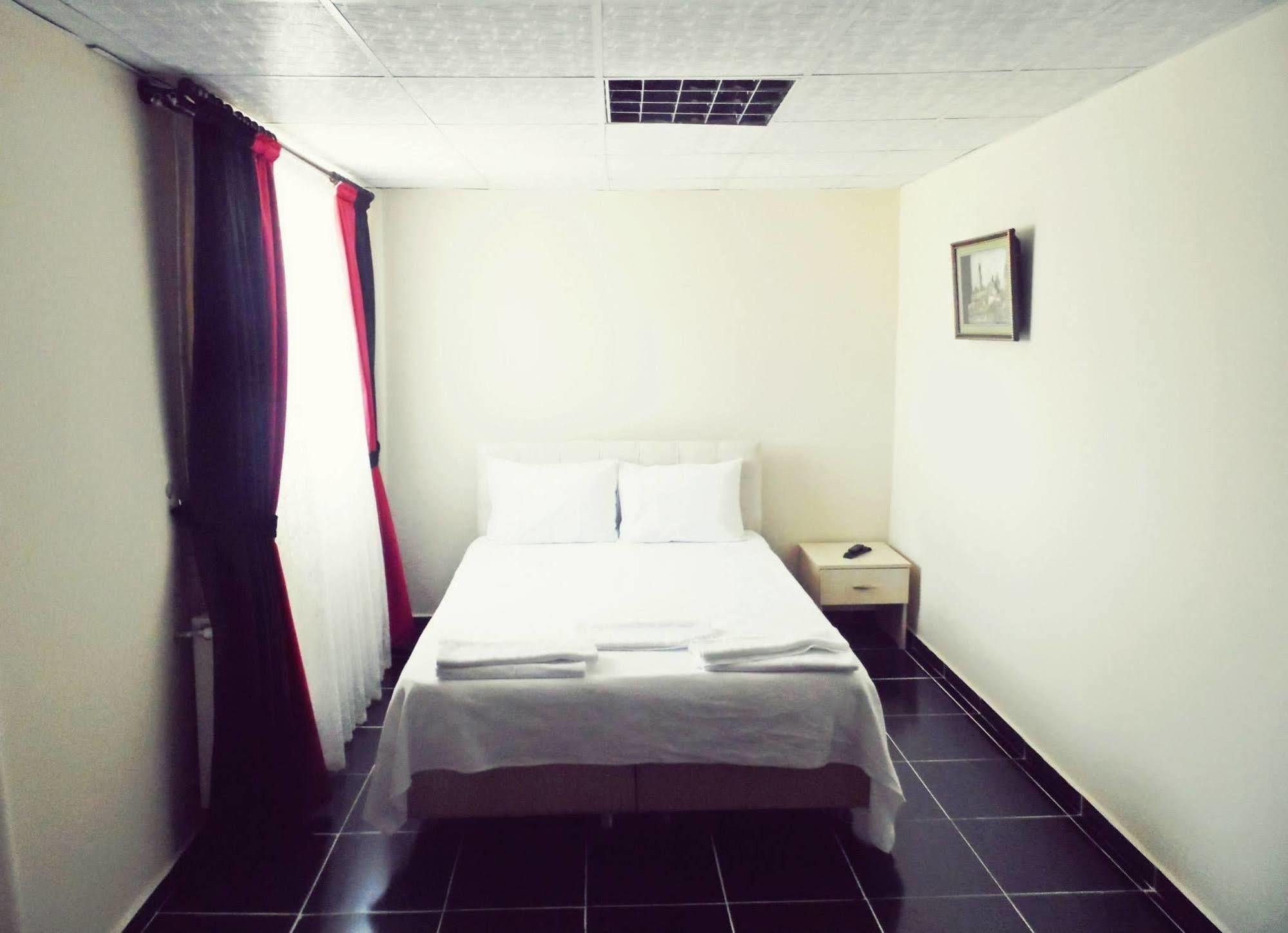 Saral Otel Derince Екстер'єр фото
