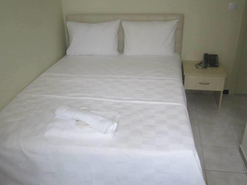 Saral Otel Derince Екстер'єр фото